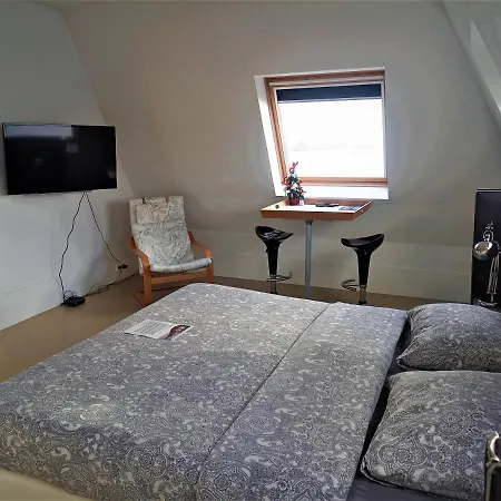 Kaap Club Bed & Breakfast *